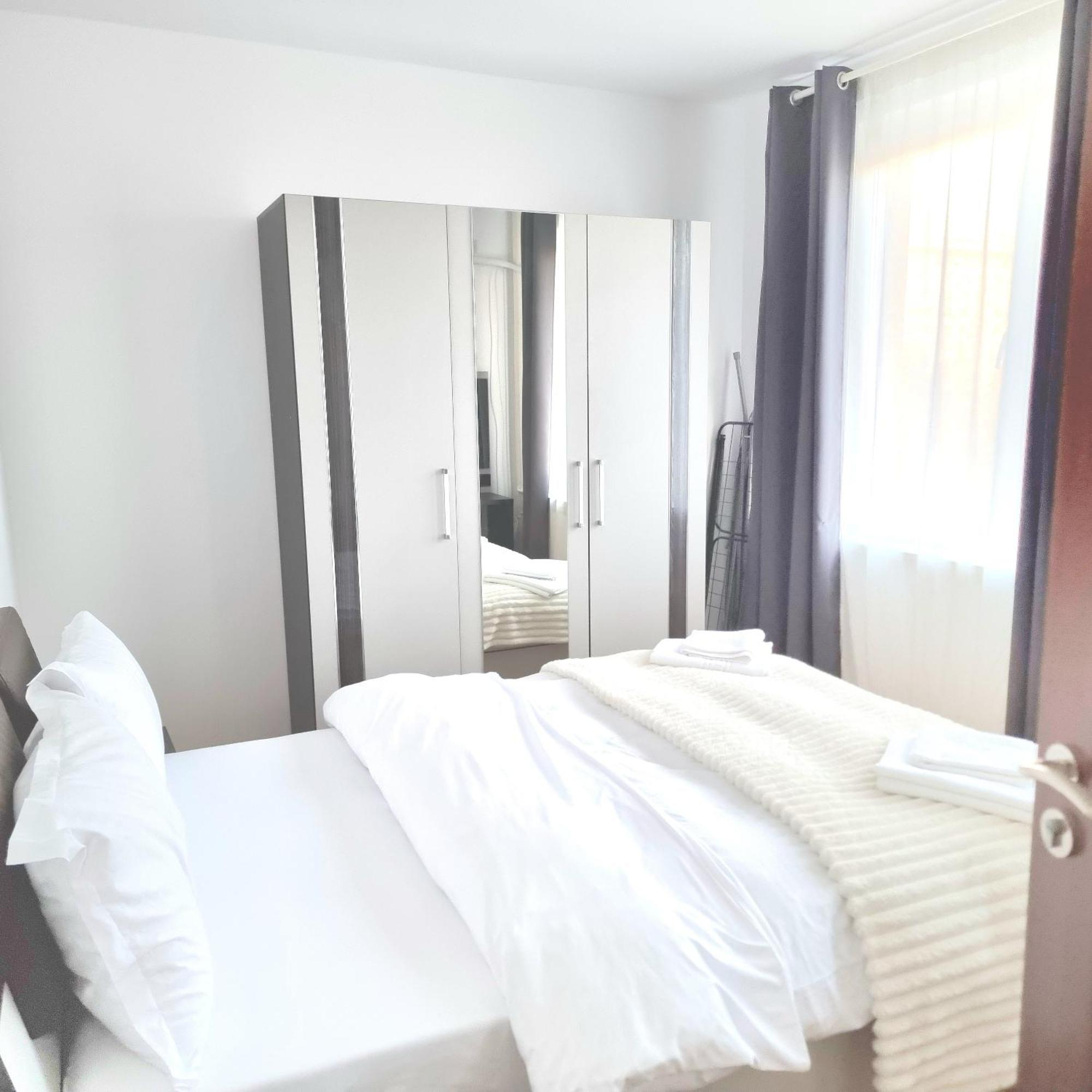 Chic Comfort 1Bdr With Landmark View - Concerthall Бухарест Экстерьер фото